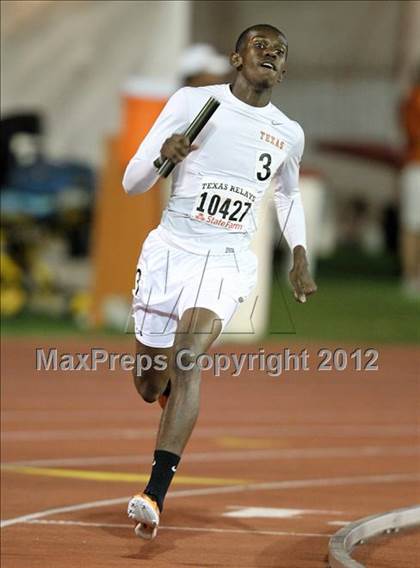 Thumbnail 2 in 85th Clyde Littlefield Texas Relays (Boys Day 1) photogallery.