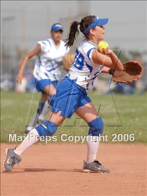 Thumbnail 1 in Los Osos @ Alta Loma photogallery.