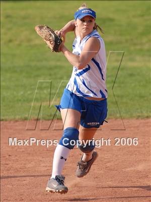 Thumbnail 3 in Los Osos @ Alta Loma photogallery.