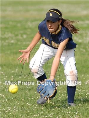 Thumbnail 2 in Los Osos @ Alta Loma photogallery.