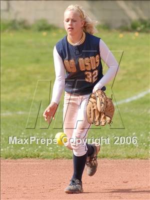 Thumbnail 2 in Los Osos @ Alta Loma photogallery.