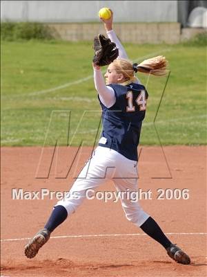 Thumbnail 3 in Los Osos @ Alta Loma photogallery.