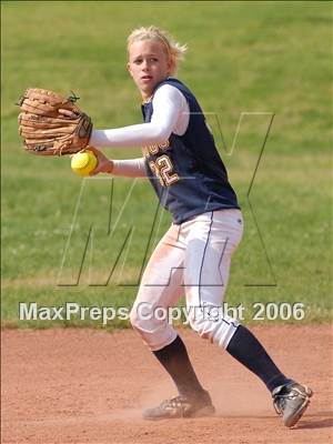 Thumbnail 3 in Los Osos @ Alta Loma photogallery.