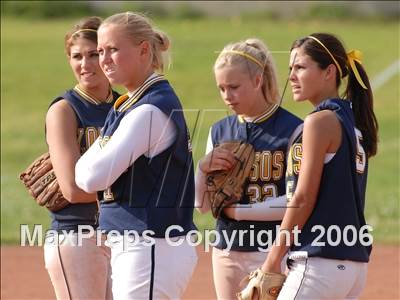 Thumbnail 1 in Los Osos @ Alta Loma photogallery.