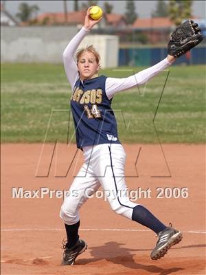 Thumbnail 3 in Los Osos @ Alta Loma photogallery.