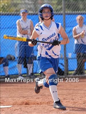 Thumbnail 1 in Los Osos @ Alta Loma photogallery.