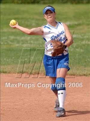 Thumbnail 3 in Los Osos @ Alta Loma photogallery.