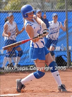 Thumbnail 3 in Los Osos @ Alta Loma photogallery.