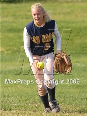 Thumbnail 1 in Los Osos @ Alta Loma photogallery.