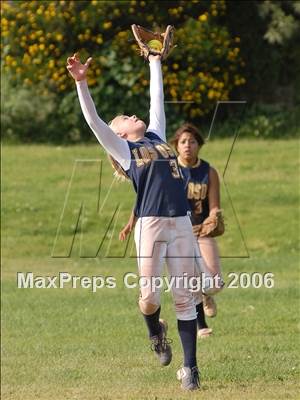 Thumbnail 3 in Los Osos @ Alta Loma photogallery.