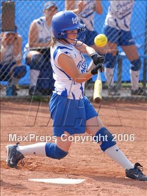 Thumbnail 1 in Los Osos @ Alta Loma photogallery.