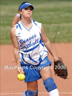 Thumbnail 3 in Los Osos @ Alta Loma photogallery.