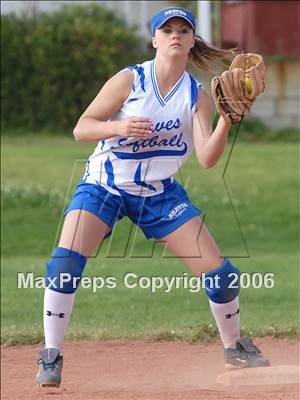 Thumbnail 3 in Los Osos @ Alta Loma photogallery.