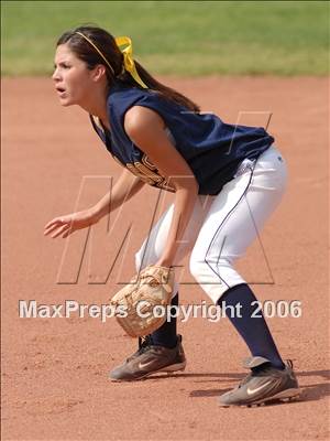 Thumbnail 1 in Los Osos @ Alta Loma photogallery.