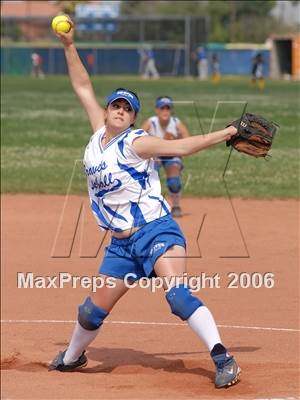 Thumbnail 3 in Los Osos @ Alta Loma photogallery.