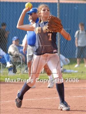 Thumbnail 1 in Los Osos @ Alta Loma photogallery.