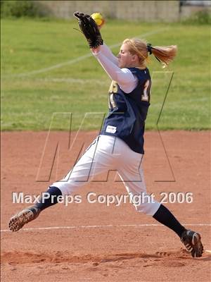 Thumbnail 2 in Los Osos @ Alta Loma photogallery.