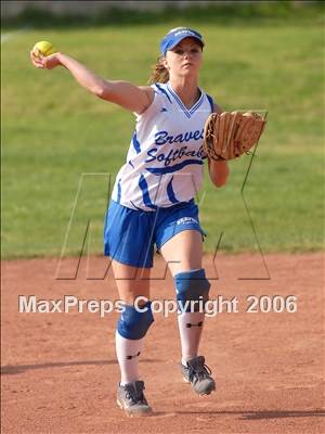 Thumbnail 2 in Los Osos @ Alta Loma photogallery.