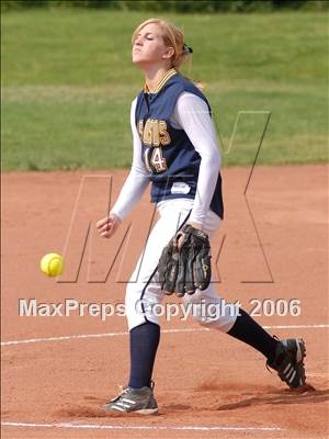 Thumbnail 2 in Los Osos @ Alta Loma photogallery.