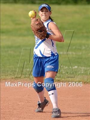 Thumbnail 2 in Los Osos @ Alta Loma photogallery.