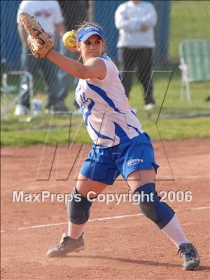 Thumbnail 3 in Los Osos @ Alta Loma photogallery.