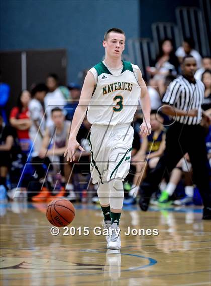 Thumbnail 1 in North vs South (Sacramento Optimist All-Star Basketball) photogallery.