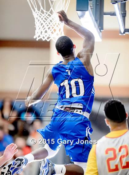Thumbnail 3 in North vs South (Sacramento Optimist All-Star Basketball) photogallery.