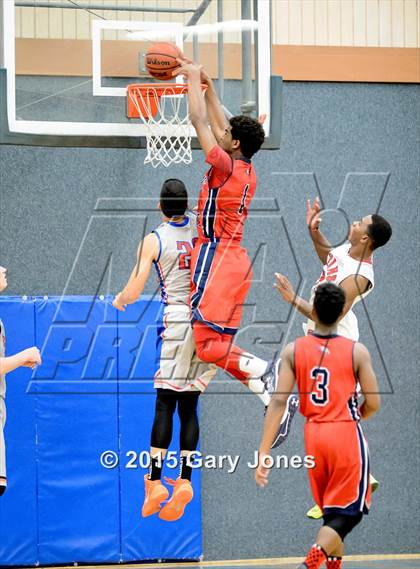 Thumbnail 2 in North vs South (Sacramento Optimist All-Star Basketball) photogallery.