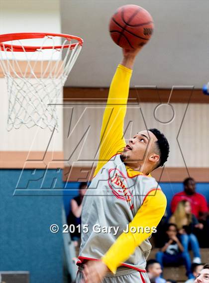 Thumbnail 1 in North vs South (Sacramento Optimist All-Star Basketball) photogallery.