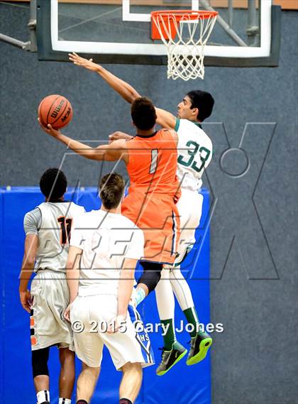 Thumbnail 1 in North vs South (Sacramento Optimist All-Star Basketball) photogallery.