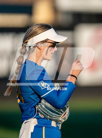 Thumbnail 1 in Live Oak @ St. Amant photogallery.
