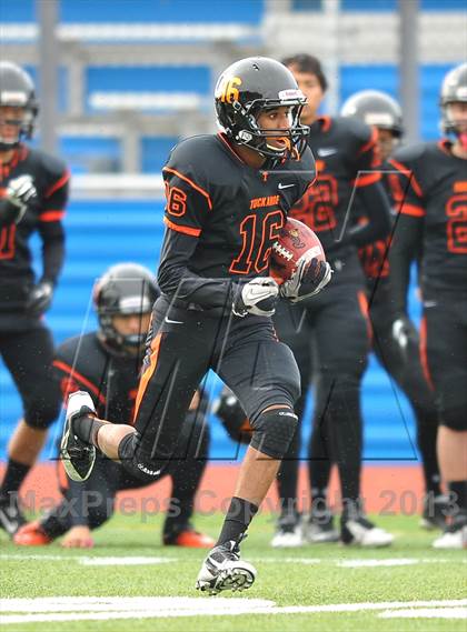 Thumbnail 2 in Haldane vs. Tuckahoe (Section 1 Class D Final) photogallery.