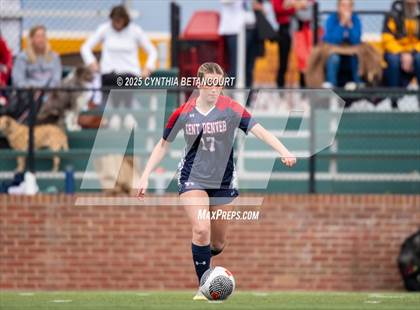 Thumbnail 2 in Kent Denver vs Jefferson Academy photogallery.