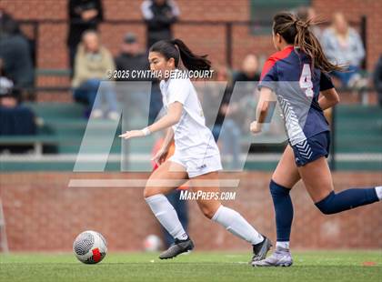 Thumbnail 2 in Kent Denver vs Jefferson Academy photogallery.