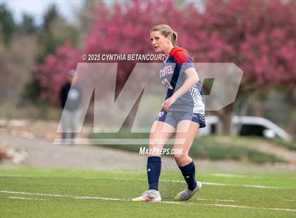 Thumbnail 3 in Kent Denver vs Jefferson Academy photogallery.