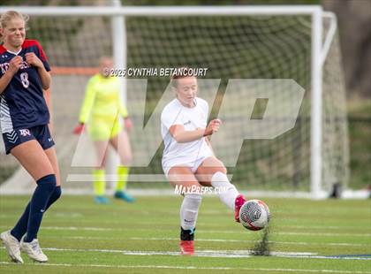 Thumbnail 2 in Kent Denver vs Jefferson Academy photogallery.