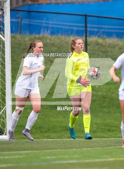Thumbnail 2 in Kent Denver vs Jefferson Academy photogallery.