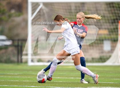 Thumbnail 1 in Kent Denver vs Jefferson Academy photogallery.
