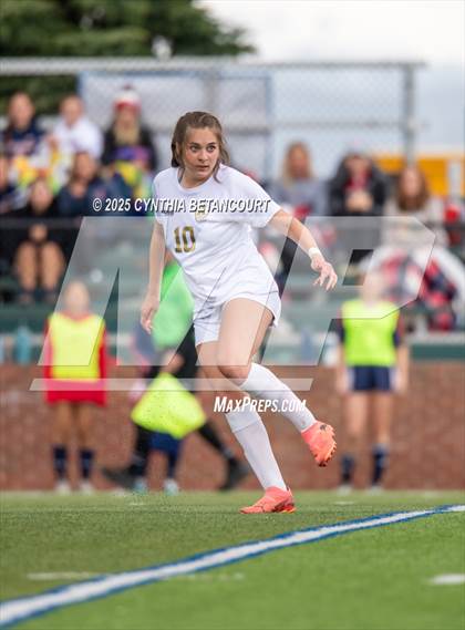 Thumbnail 3 in Kent Denver vs Jefferson Academy photogallery.