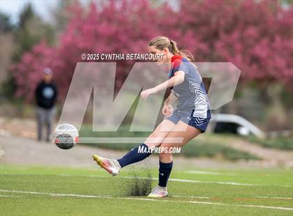 Thumbnail 2 in Kent Denver vs Jefferson Academy photogallery.