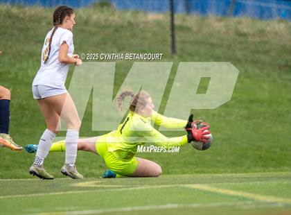 Thumbnail 2 in Kent Denver vs Jefferson Academy photogallery.