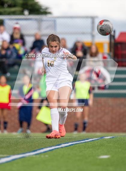 Thumbnail 2 in Kent Denver vs Jefferson Academy photogallery.