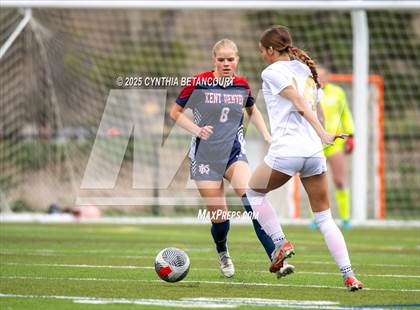 Thumbnail 3 in Kent Denver vs Jefferson Academy photogallery.