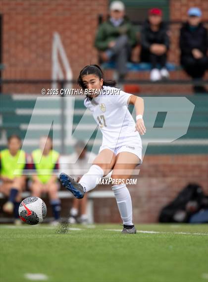 Thumbnail 1 in Kent Denver vs Jefferson Academy photogallery.
