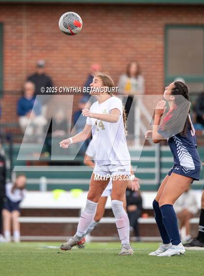 Thumbnail 3 in Kent Denver vs Jefferson Academy photogallery.