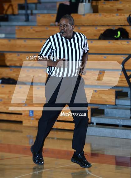 Thumbnail 2 in San Marino vs. Damien (Mark Keppel Tournament) photogallery.