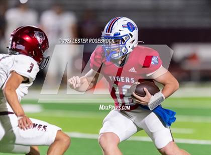 Thumbnail 3 in Dilley @ Tidehaven (UIL 3A D2 Area Playoffs) photogallery.