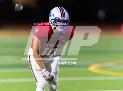 Thumbnail 1 in Dilley @ Tidehaven (UIL 3A D2 Area Playoffs) photogallery.