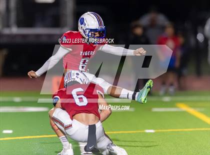 Thumbnail 3 in Dilley @ Tidehaven (UIL 3A D2 Area Playoffs) photogallery.