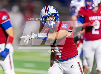Thumbnail 1 in Dilley @ Tidehaven (UIL 3A D2 Area Playoffs) photogallery.